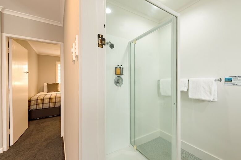 Suncourt Hotel & Conference Centre