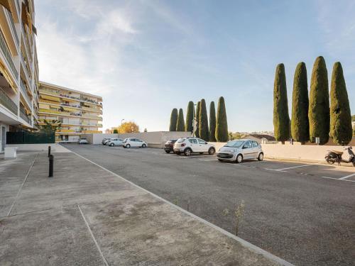Modern Apartment In Le Cannet Near Centre