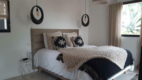 Villa Proven�ale Contemporaine Vue Mer