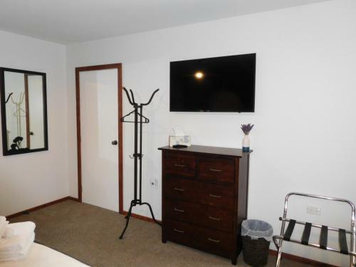 Inn The Bay Bed & Breakfast