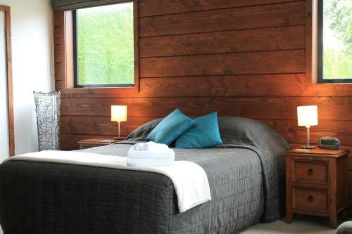 Inn The Bay Bed & Breakfast