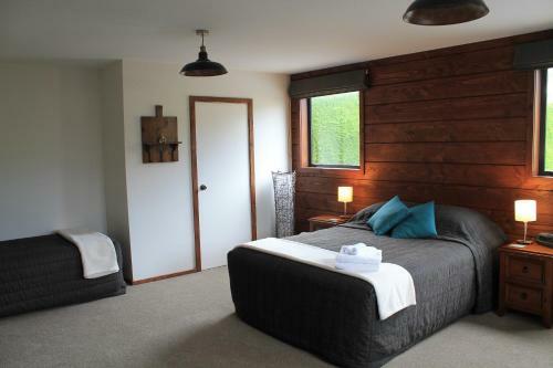 Inn The Bay Bed & Breakfast