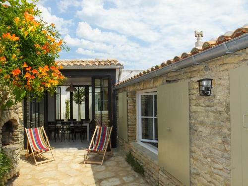 Les Portes-en-re Villa Sleeps 6
