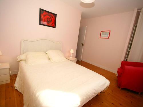 Spacious Farmhouse In Maisons With Terrace