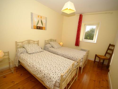Spacious Farmhouse In Maisons With Terrace