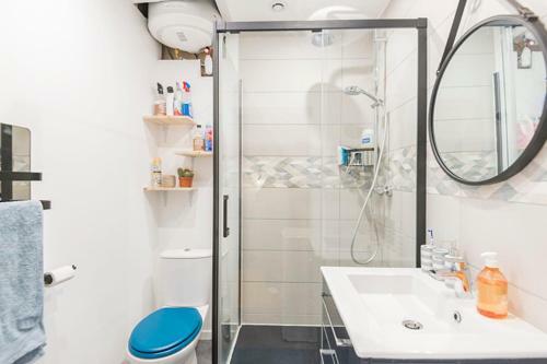 Design And Air Conditioned Apartment