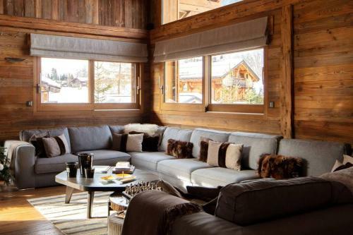 Chalet Wood