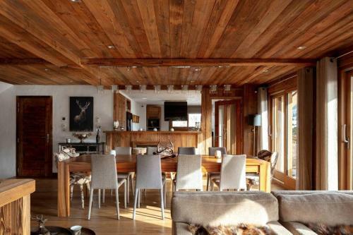 Chalet Wood
