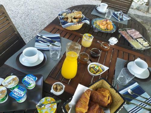 Bed & Breakfast Chambre D'h�tes Face Au Lavoir