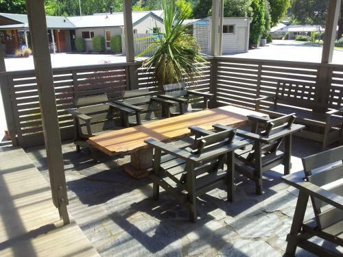 Shotover Top 10 Holiday Park