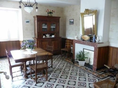 G�te Monget, 6 Pi�ces, 10 Personnes - Fr-1-360-68