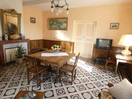 G�te Monget, 6 Pi�ces, 10 Personnes - Fr-1-360-68