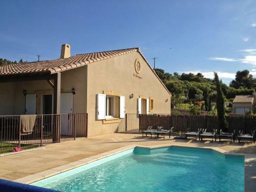 Modern Villa With Private Pool In Montburn-des-corbieres