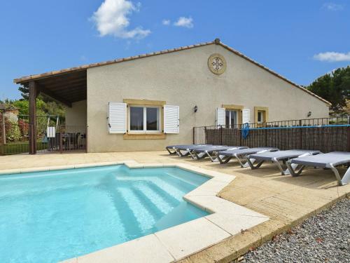 Welcoming Villa With Jacuzzi In Montburn-des-corbieres