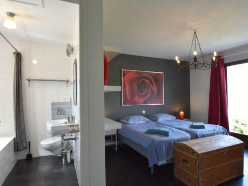 Stunning Villa In Montbrun-des-corbieres With Private Pool