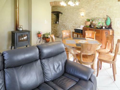 Holiday Home Les Gr�zes - Mnb400