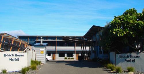 Beach House Motel