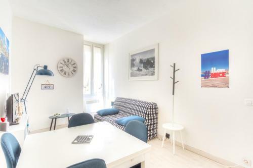 Gambetta Furnished Apartment