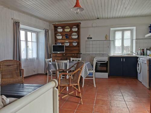 Maison Etrille, Face Mer � Noirmoutier Au Vieil