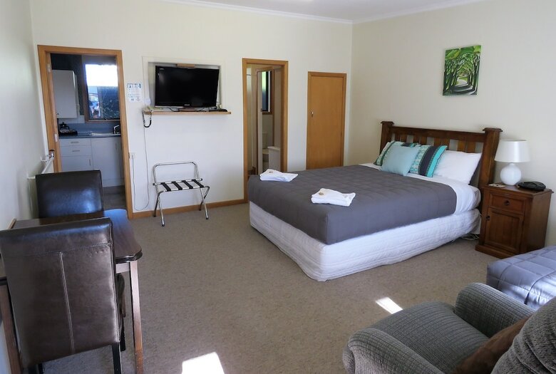 Yarrow Motel