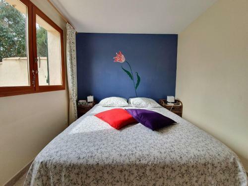 Appealing Villa In Ouveillan With Private Pool