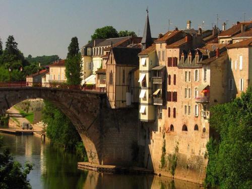 Cozy Cottage In Penne-d'agenais With Private Pool