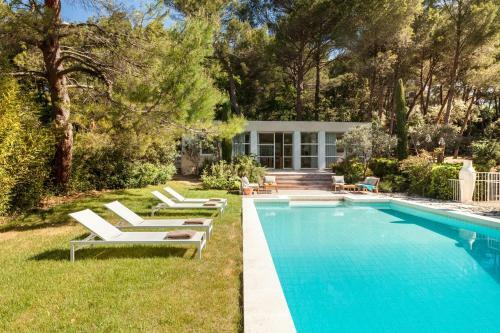 Le R�pertoire - La Villa Des 2 Soeurs