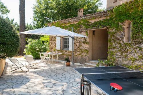 Peymeinade Villa Sleeps 8 Pool Air Con Wifi