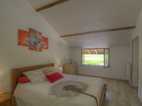 G�te Pirajoux, 3 Pi�ces, 5 Personnes - Fr-1-493-18