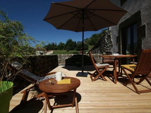 G�te Polignac, 3 Pi�ces, 4 Personnes - Fr-1-582-58