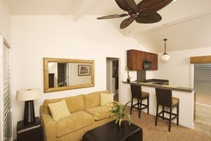 Hotel Outrigger Aina Nalu