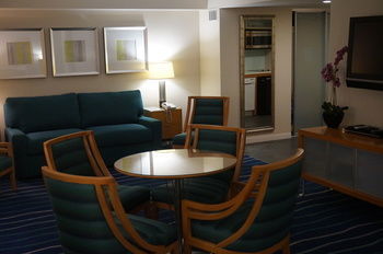 Ala Moana Hotel