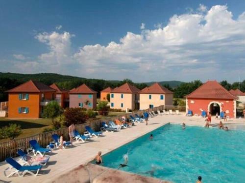 Cosy Apartment In Prayssac With Swimming Pool