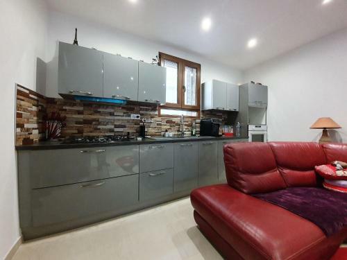 Modern Holiday Home In Puich�ric Near Kayaking, Camping