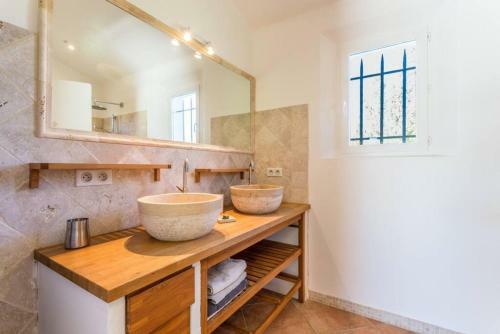 Villa With 6 Bedrooms In Rognes With Private Pool And Wifi