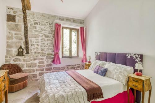 Roquebrune Villa Sleeps 8 With Pool Air Con And Wifi