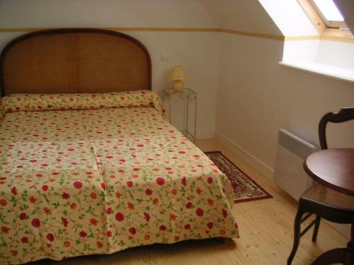 Comfortable Holiday Home In Roscoff With Garden