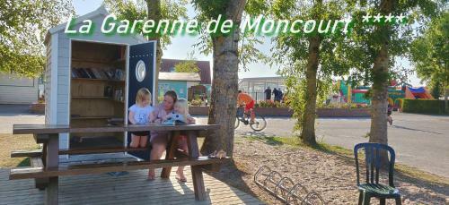 Camping La Garenne de Moncourt