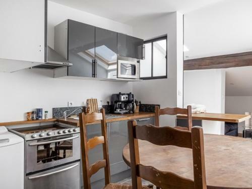 Simplistic Apartment In Saint Chamond Near Shopping Street