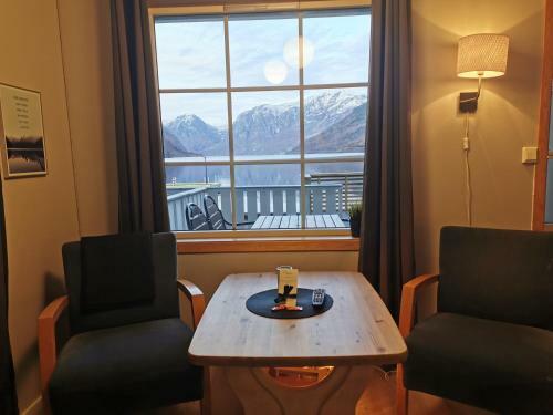 Hotel Fl�m Marina & Apartments
