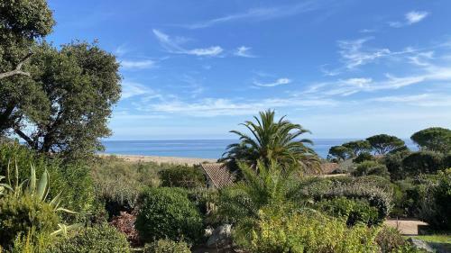 Mini Villa Dans Domaine Avec Vue Mer Et Acc�s Plage