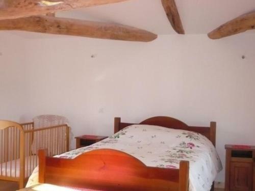 G�te Saint-georges-de-baroille, 4 Pi�ces, 7 Personnes - Fr-1-496-170