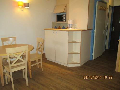 Apartamento Studio In Saint Raphael With Balcony