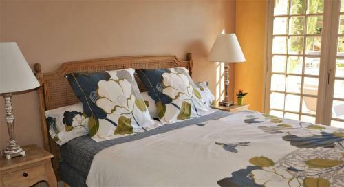 Villa Aurlie Sea View, 600m To Beach And Shops