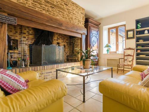 Chic Holiday Home In Segur-le-chateau With Swimming Pool