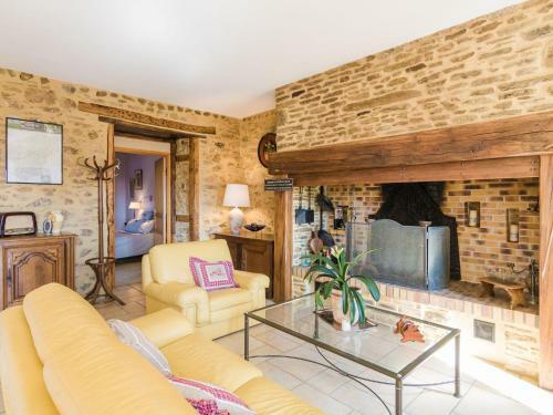 Chic Holiday Home In Segur-le-chateau With Swimming Pool