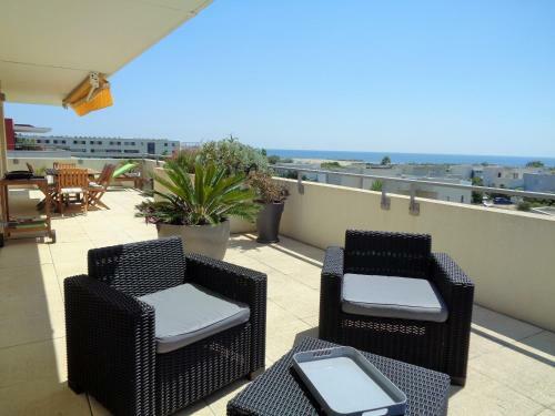 Apartamento 3 Chambres, Pkg, Large Terrasse, Quartier Plage