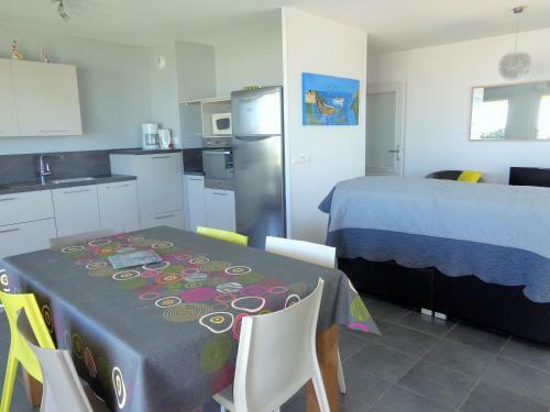 Apartamento 3 Chambres, Pkg, Large Terrasse, Quartier Plage