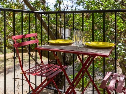Welcoming Holiday Home In Tautavel With Balcony