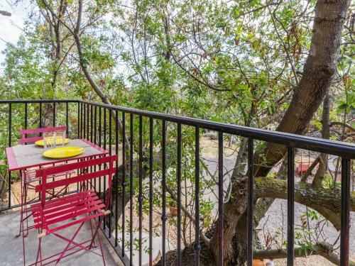 Welcoming Holiday Home In Tautavel With Balcony